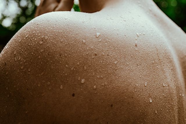 detoxifierea pielii prin transpiratie la sauna