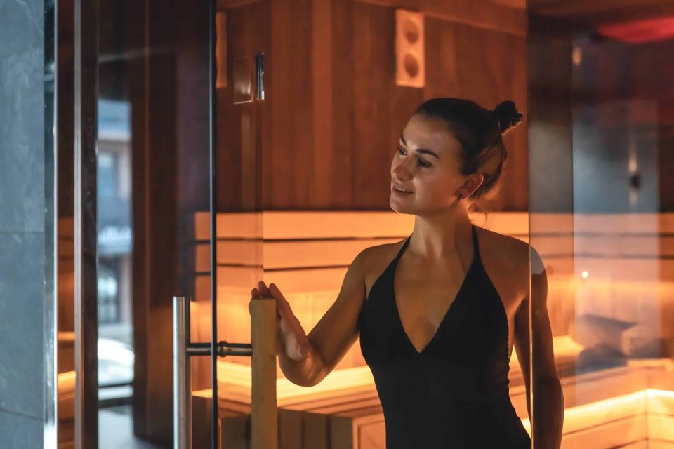 Sauna cu infrarosu – creeaza un adevarat sanctuar spa si descopera urmatorul nivel al wellness-ului