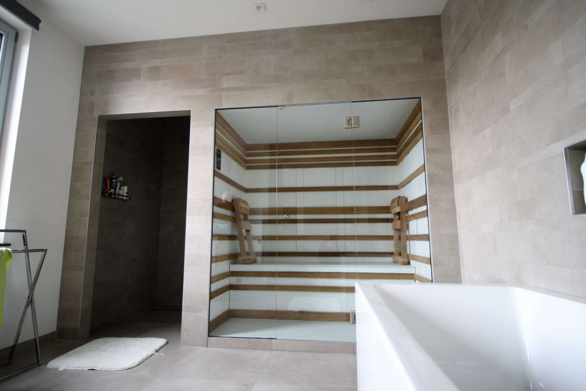 baie moderna, sauna, cada